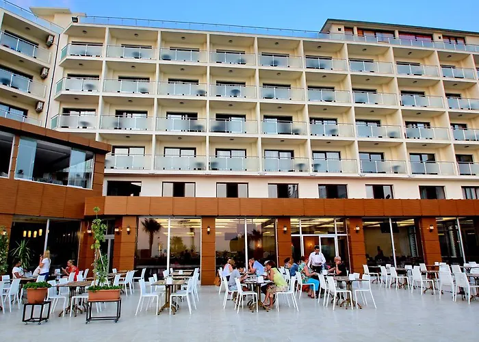 Royal Palace Otel 4*