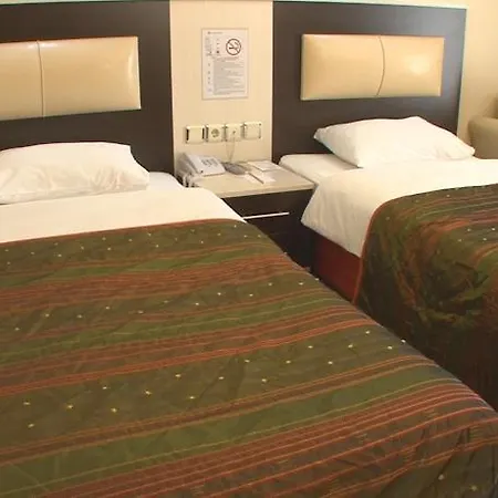 فندق Royal Palace 4*