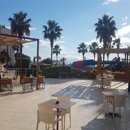 Royal Palace Hotel Kusadasi
