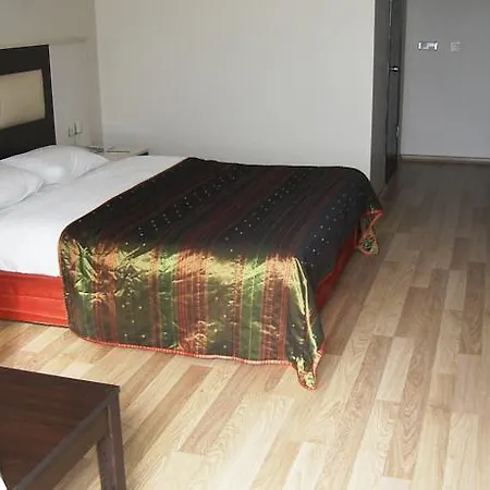 Royal Palace Hotel Kuşadası