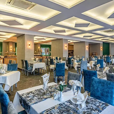 Royal Palace 4* Kusadasi