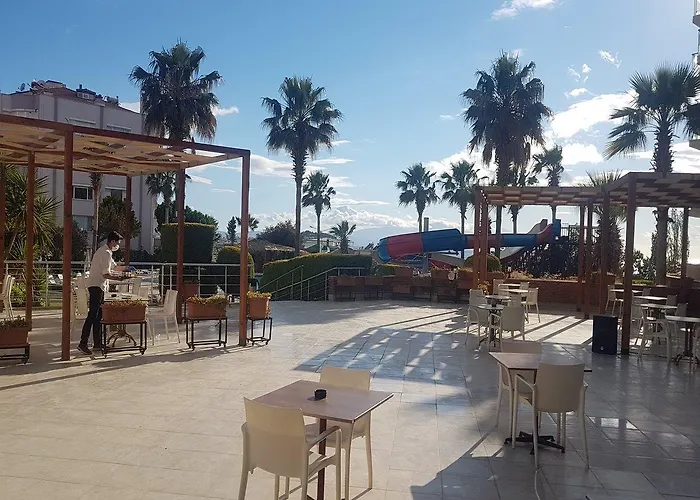 Royal Palace Hotel Kusadasi