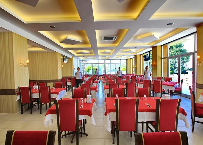 Royal Palace Hotel 4*