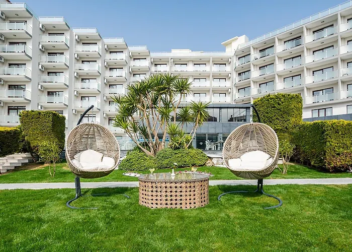 Royal Palace Otel 4*